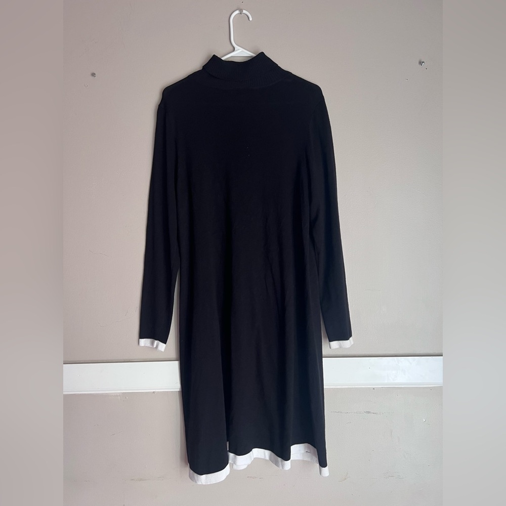 AGB Black Long Sleeve Dress with White Accents - Picture 2 of 5